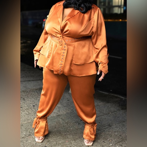 Rebdolls brown/rust satin pants suit set. NWT - Picture 2 of 6